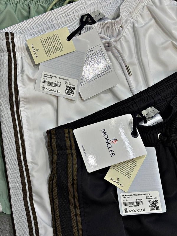 Bañador Masculino Moncler con Rayas Laterales y Logo Bordado